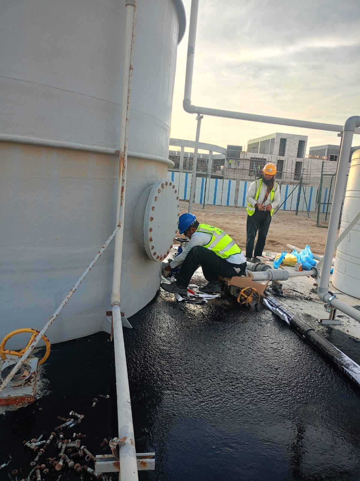 صيانة محطتي الصرف الصحي في وحدة انتاج رابغ