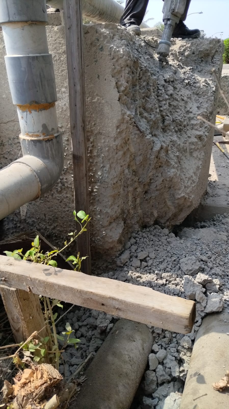 توريد وتركيب ماسورة مياة صرف صحي